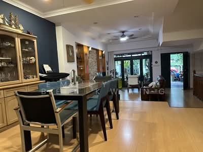 For Rent - Parry Park