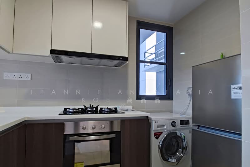 Symphony Suites, 1 Yishun Close, 2 Bedrooms, 689 sqft, Condominium For Sale, by Jeannie Anastasia Koe 高晶晶, 500109932 - Kitchen - PropertyGuru.com.sg