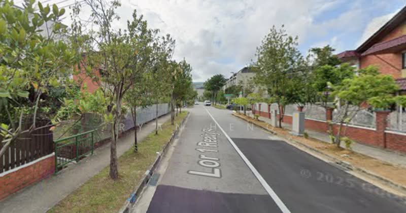 Just Listed – Priced to Sell! Rare 2-Storey Inter-Terrace @ Realty Park, , 4 Bedrooms, 2,000 sqft, Terraced House For Sale, by Ryan Heng, 500109937 - Exterior - PropertyGuru.com.sg