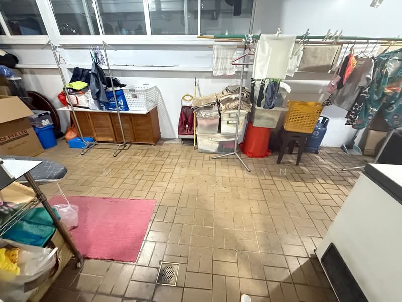 Classic 2 Storey Bungalow for Rebuild, A&A or Renovation, Changi Road, 5 Bedrooms, 4,000 sqft, Bungalow House For Sale, by Mak Hui Lyn, 500109945 - Interior - PropertyGuru.com.sg