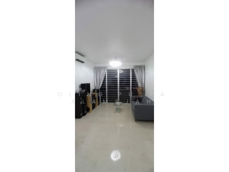 Grandeur 8, 10 Ang Mo Kio Central 3, 3 Bedrooms, 1,195 sqft, Condominium For Sale, by Oling Puspa Alamsjah, 500109946 - Living Room - PropertyGuru.com.sg