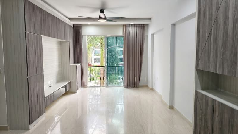 Sunrise Gardens, 57 Sunrise Gardens, 3 Bedrooms, 1,281 sqft, Condominium For Sale, by Janet Lim, 500109952 - Living Room vacant - PropertyGuru.com.sg
