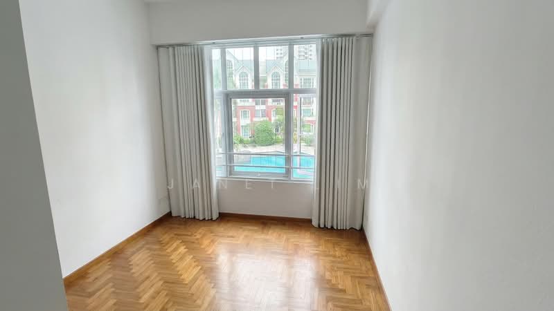 Sunrise Gardens, 57 Sunrise Gardens, 3 Bedrooms, 1,281 sqft, Condominium For Sale, by Janet Lim, 500109952 - Bedroom 2 vacant - PropertyGuru.com.sg