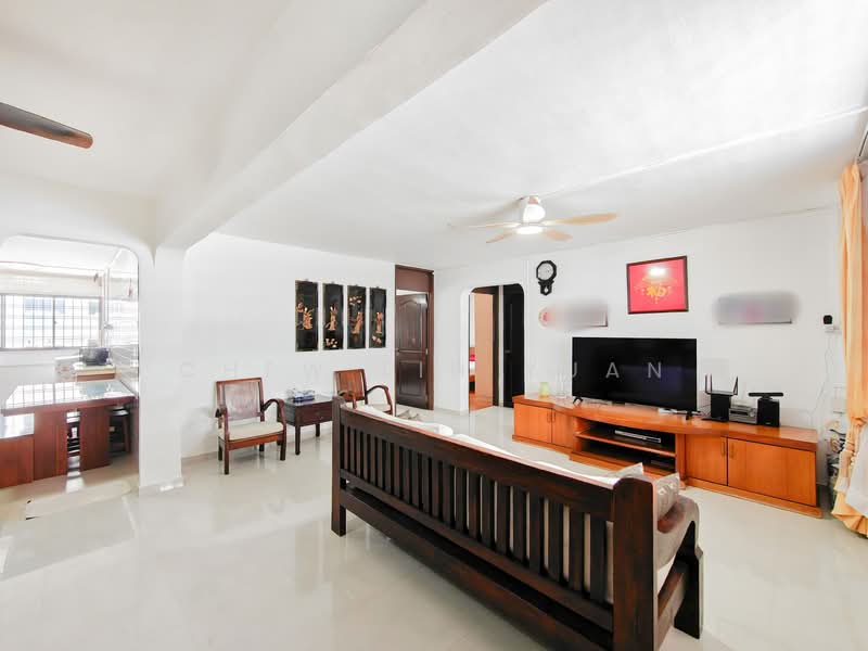 843 Tampines Street 83, 843 Tampines Street 83, 3 Bedrooms, 1,109 sqft, HDB Flat For Sale, by Chew Lih Yuan, 500109954 - Living Room - PropertyGuru.com.sg