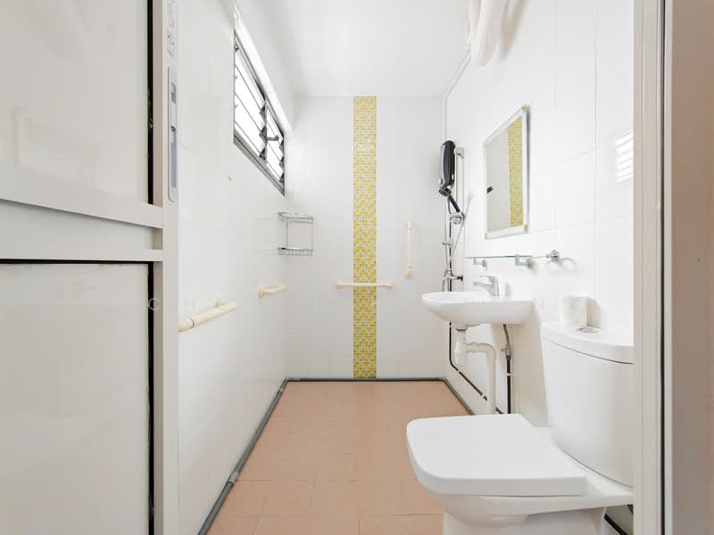 843 Tampines Street 83, 843 Tampines Street 83, 3 Bedrooms, 1,109 sqft, HDB Flat For Sale, by Chew Lih Yuan, 500109954 - Bathroom - PropertyGuru.com.sg