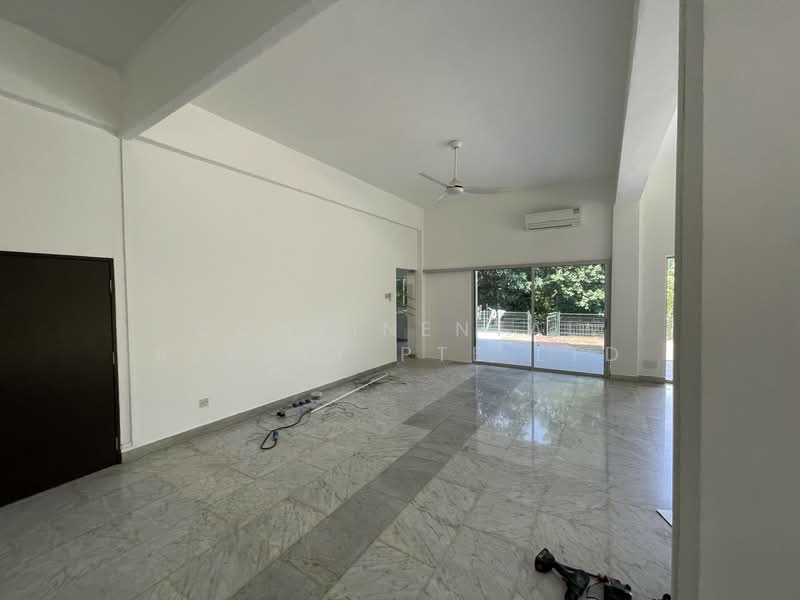 Windsor Park Estate, Windsor Park Road, 5 Bedrooms, 6,000 sqft, Detached House For Rent, by GEORGE, 500109960 - Living Room - PropertyGuru.com.sg