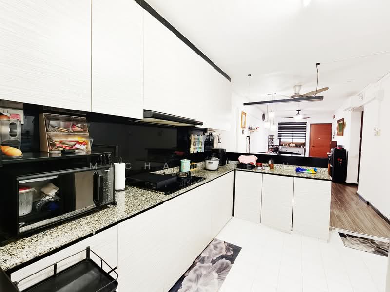 For Sale - 404 Ang Mo Kio Avenue 10