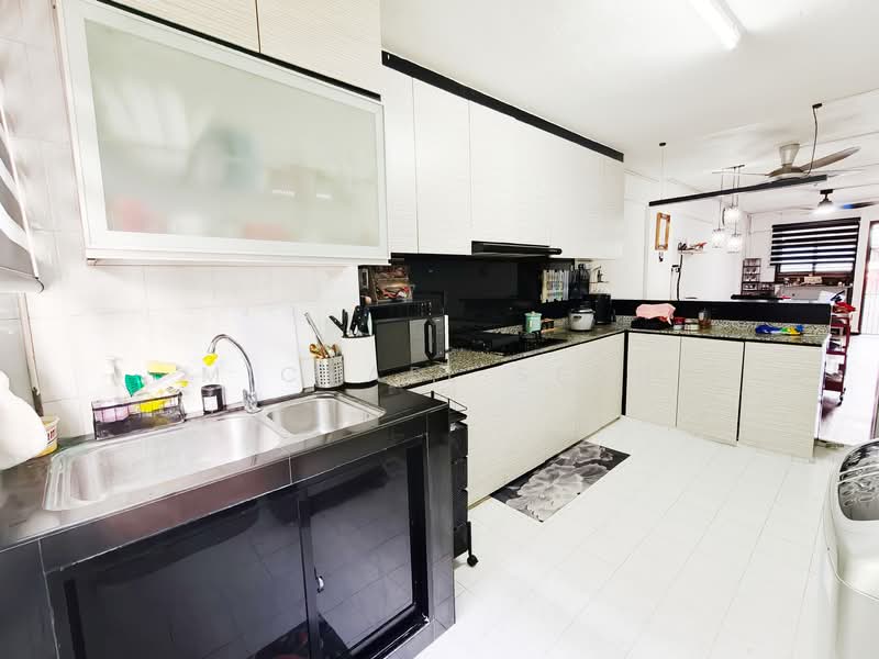 For Sale - 404 Ang Mo Kio Avenue 10