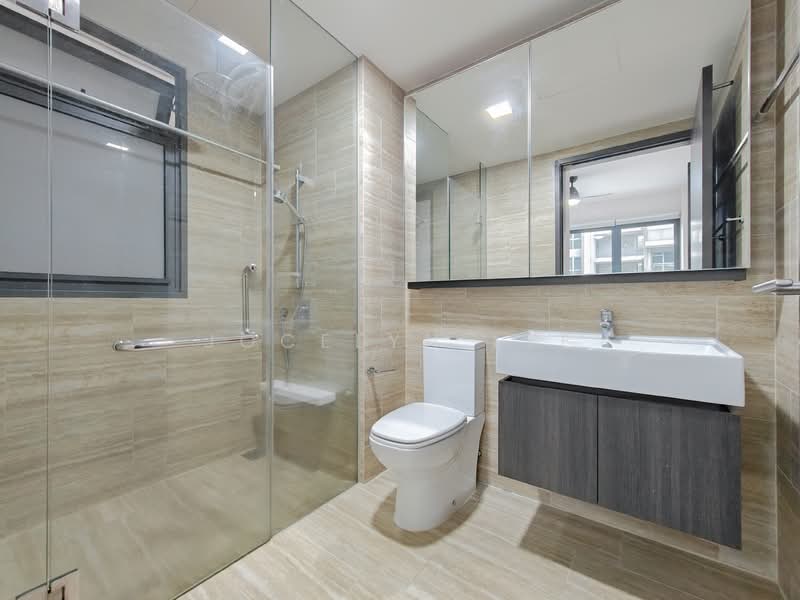 North Park Residences, 15 Yishun Central 1, 2 Bedrooms, 700 sqft, Condominium For Rent, by Jocelyn lee, 500109985 - Bathroom - PropertyGuru.com.sg