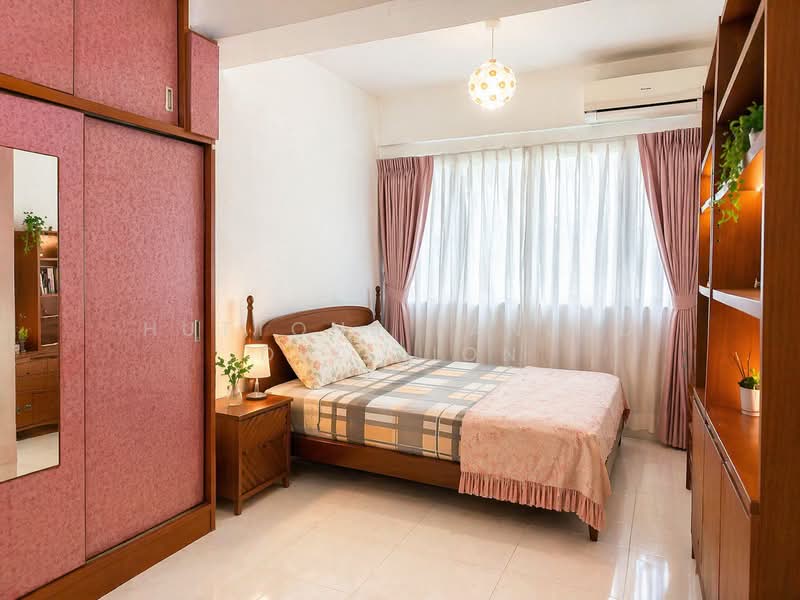 Charming 999Lh Semi-D in Dunearn Rd,1km to MGS, near KAP, , 5 Bedrooms, 2,600 sqft, Semi-Detached House For Sale, by Roxanne, 500110014 - Bedroom - PropertyGuru.com.sg