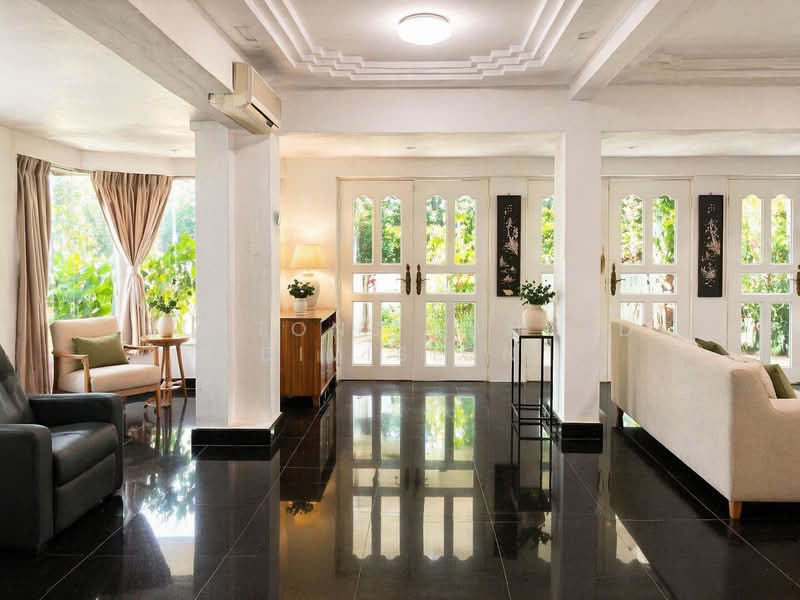 For Sale - Charming 999Lh Semi-D in Dunearn Rd,1km to MGS, near KAP