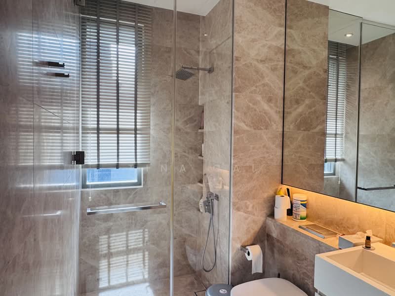Leedon Residence, 6 Leedon Heights, 4 Bedrooms, 3,617 sqft, Condominium For Rent, by Tina Cai, 500110016 - Bathroom - PropertyGuru.com.sg