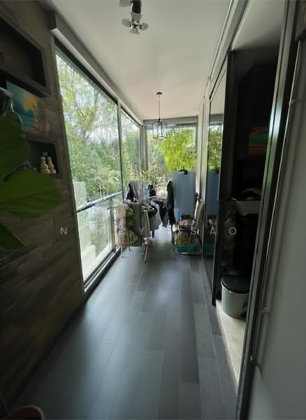 Dunearn 386, 386 Dunearn Road, 4 Bedrooms, 915 sqft, Condominium For Sale, by Nancy Tsao, 500110021 - Balcony - PropertyGuru.com.sg