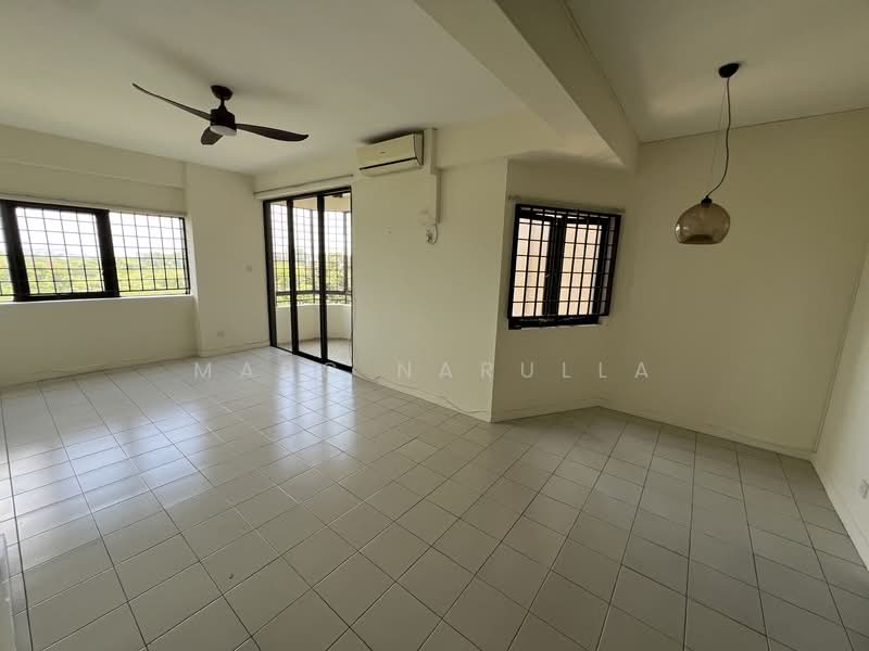 Bayshore Park, 60 Bayshore Road, 2 Bedrooms, 936 sqft, Condominium For Rent, by Marc Narulla, 500110027 - Living Room - PropertyGuru.com.sg