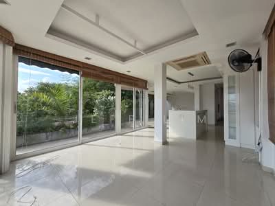 For Sale - Palisades