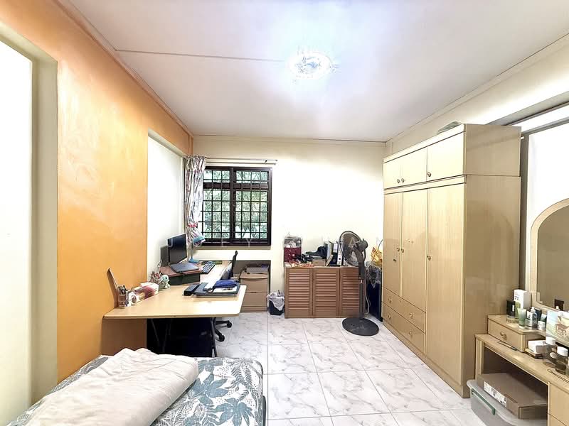 613 Woodlands Avenue 4, 613 Woodlands Avenue 4, 4 Bedrooms, 1,291 sqft, HDB Flat For Sale, by Joey Chan, 500110035 - Bedroom - PropertyGuru.com.sg