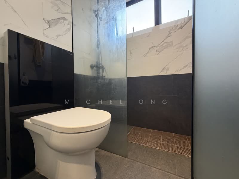 Dover Parkview, 32 Dover Rise, 2 Bedrooms, 936 sqft, Condominium For Rent, by Michel Ong, 500110041 - Bathroom - PropertyGuru.com.sg