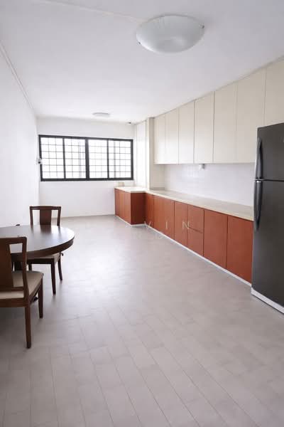 138 Bukit Batok West Avenue 6, 138 Bukit Batok West Avenue 6, 3 Bedrooms, 1,001 sqft, HDB Flat For Sale, by Delvin Ong, 500110046 - Kitchen - PropertyGuru.com.sg