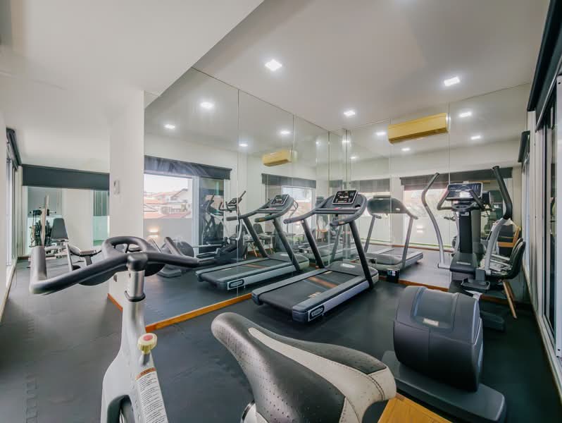 ⭐ High Ceiling 3.5 Storey Modern Style Semi-D, Wide Frontage ⭐, Sennett Pl, Senett Ln, Sennett Rd, Sennett Dr, 6 Bedrooms, 4,600 sqft, Semi-Detached House For Sale, by VINCENT LYE, 500110059 - Gym - PropertyGuru.com.sg