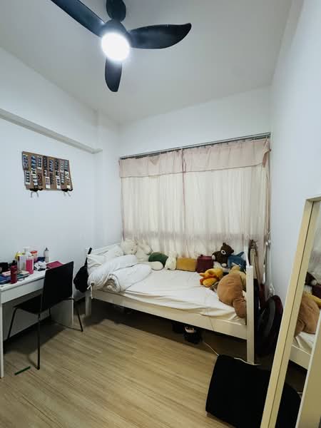 Lake Life, 4 Tao Ching Road, 4 Bedrooms, 1,507 sqft, Executive Condominium For Sale, by Shi Huixian, 500110060 - Bedroom - PropertyGuru.com.sg