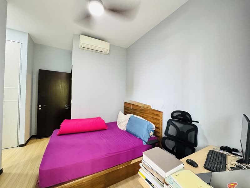 Lake Life, 4 Tao Ching Road, 4 Bedrooms, 1,507 sqft, Executive Condominium For Sale, by Shi Huixian, 500110060 - Bedroom - PropertyGuru.com.sg