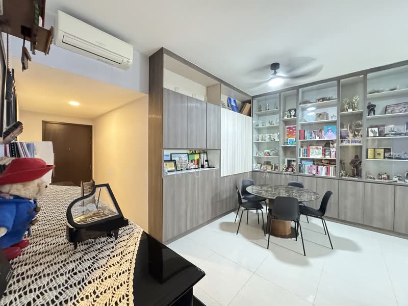 Lake Life, 4 Tao Ching Road, 4 Bedrooms, 1,507 sqft, Executive Condominium For Sale, by Shi Huixian, 500110060 - Living Room - PropertyGuru.com.sg