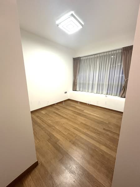 Marina Bay Suites, 3 Central Boulevard, 3 Bedrooms, 1,604 sqft, Apartment For Rent, by Hazel Kwek, 500110062 - Bedroom #3 - PropertyGuru.com.sg
