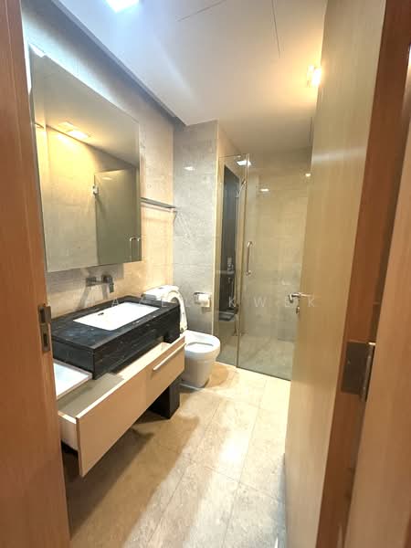 Marina Bay Suites, 3 Central Boulevard, 3 Bedrooms, 1,604 sqft, Apartment For Rent, by Hazel Kwek, 500110062 - Bathroom - PropertyGuru.com.sg
