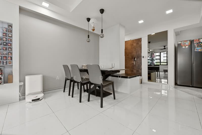 550A Segar Road, 550A Segar Road, 3 Bedrooms, 990 sqft, HDB Flat For Sale, by Alex Deven, 500110068 - Dining Room - PropertyGuru.com.sg