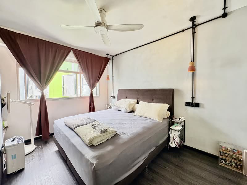 522C Tampines Central 7, 522C Tampines Central 7, 3 Bedrooms, 1,001 sqft, HDB Flat For Sale, by Jun Yu, 500110075 - Master Bedroom - PropertyGuru.com.sg