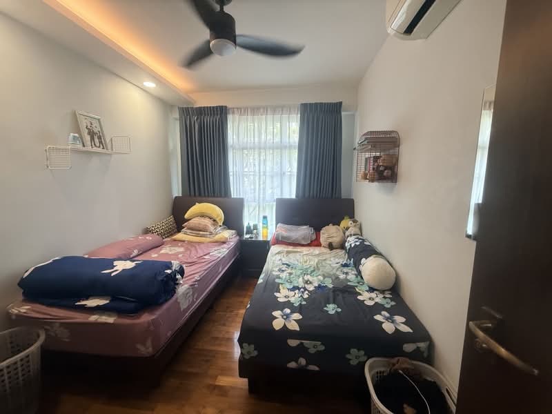 217A Compassvale Drive, 217A Compassvale Drive, 3 Bedrooms, 1,206 sqft, HDB Flat For Sale, by Srini PN, 500110077 - Bedroom - PropertyGuru.com.sg