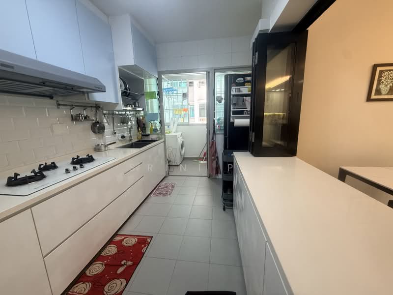 217A Compassvale Drive, 217A Compassvale Drive, 3 Bedrooms, 1,206 sqft, HDB Flat For Sale, by Srini PN, 500110077 - Kitchen - PropertyGuru.com.sg