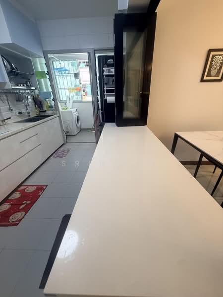 217A Compassvale Drive, 217A Compassvale Drive, 3 Bedrooms, 1,206 sqft, HDB Flat For Sale, by Srini PN, 500110077 - Kitchen - PropertyGuru.com.sg
