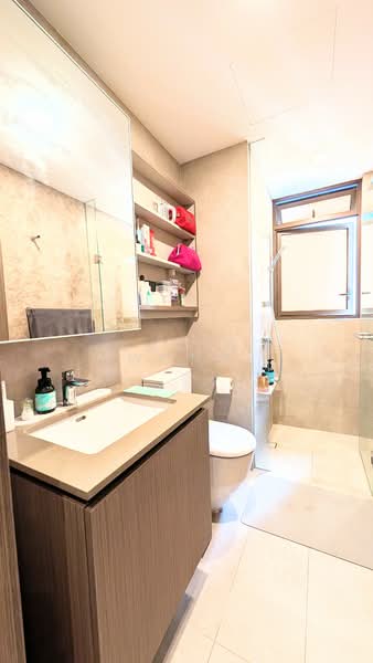 Seaside Residences, 12 Siglap Link, 3 Bedrooms, 1,206 sqft, Apartment For Sale, by Karen Wong, 500110081 - Bathroom - PropertyGuru.com.sg