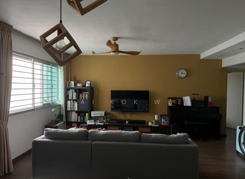 288 Bishan Street 24, 288 Bishan Street 24, 3 Bedrooms, 1,097 sqft, HDB Flat For Sale, by Chai Kok Wee, 500110086 - Living Room - PropertyGuru.com.sg