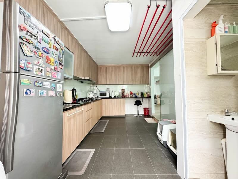 238 Yishun Ring Road, 238 Yishun Ring Road, 3 Bedrooms, 1,302 sqft, HDB Flat For Sale, by Steven Choo, 500110087 - Kitchen - PropertyGuru.com.sg