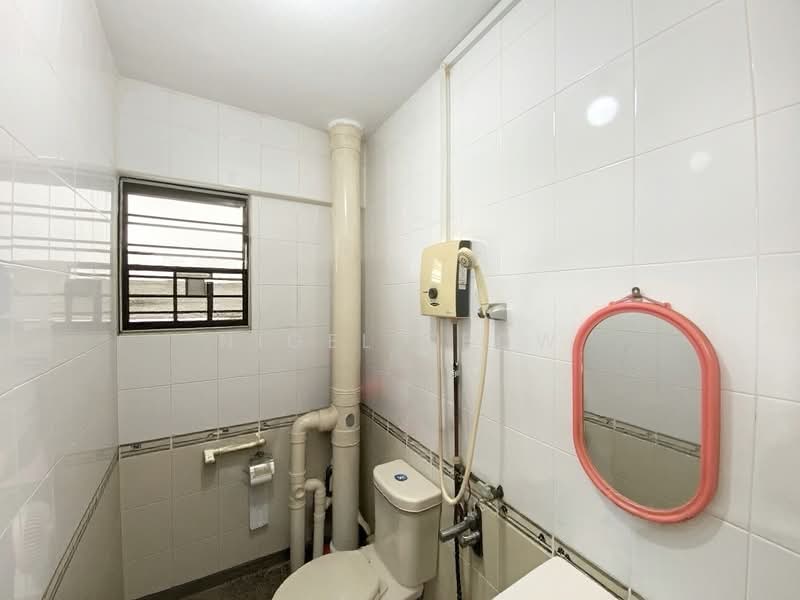 112 Yishun Ring Road, 112 Yishun Ring Road, 2 Bedrooms, 688 sqft, HDB Flat For Sale, by Nigel Seow, 500110095 - Bathroom - PropertyGuru.com.sg