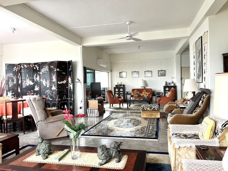 Holland Tower, 10 Holland Heights, 4 Bedrooms, 2,949 sqft, Condominium For Sale, by Anne Hicks, 500110100 - Living Room - PropertyGuru.com.sg