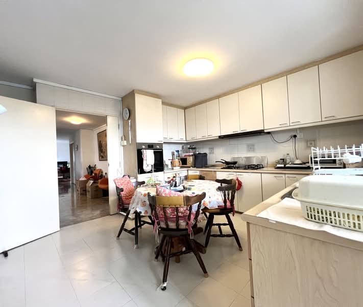 Holland Tower, 10 Holland Heights, 4 Bedrooms, 2,949 sqft, Condominium For Sale, by Anne Hicks, 500110100 - Kitchen - PropertyGuru.com.sg