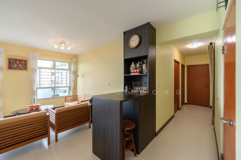 470C Upper Serangoon Crescent, 470C Upper Serangoon Crescent, 3 Bedrooms, 1,206 sqft, HDB Flat For Sale, by Fiona Choong, 500110104 - Living Room - PropertyGuru.com.sg