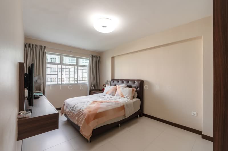 470C Upper Serangoon Crescent, 470C Upper Serangoon Crescent, 3 Bedrooms, 1,206 sqft, HDB Flat For Sale, by Fiona Choong, 500110104 - Master Room - PropertyGuru.com.sg