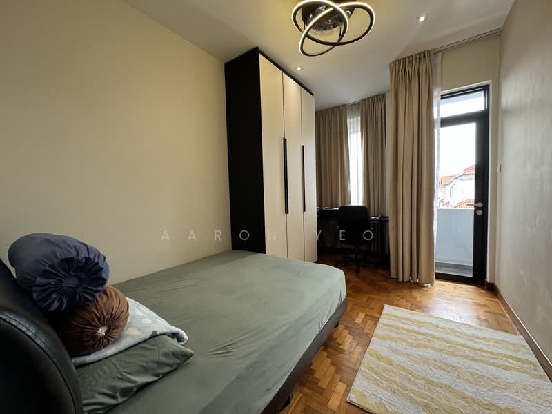 Westville, Westwood Avenue, Room Rental, 100 sqft, Terraced House For Rent, by Aaron Yeo, 500110108 - Bedroom - PropertyGuru.com.sg