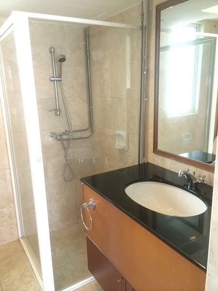 Burlington Square, 175 Bencoolen Street, 2 Bedrooms, 861 sqft, Apartment For Sale, by Rachel Bang, 500110128 - Bathroom - PropertyGuru.com.sg