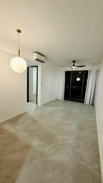 AMO Residence, 21 Ang Mo Kio Rise, 3 Bedrooms, 958 sqft, Condominium For Sale, by Tina Chan, 500110129 - Living Room - PropertyGuru.com.sg
