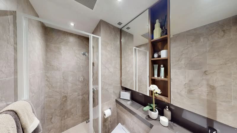 Bloomsbury Residences, 61 Media Circle, 3 Bedrooms, 990 sqft, Apartment For Sale, by Raye Cham, 500110145 - Bathroom - PropertyGuru.com.sg