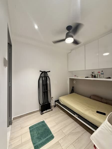 Near King Albert Park MRT/MGS 2.5 Storey Inter-Terrace, , 5 Bedrooms, 3,500 sqft, Terraced House For Sale, by Lynn Er, 500110161 - Bedroom - PropertyGuru.com.sg