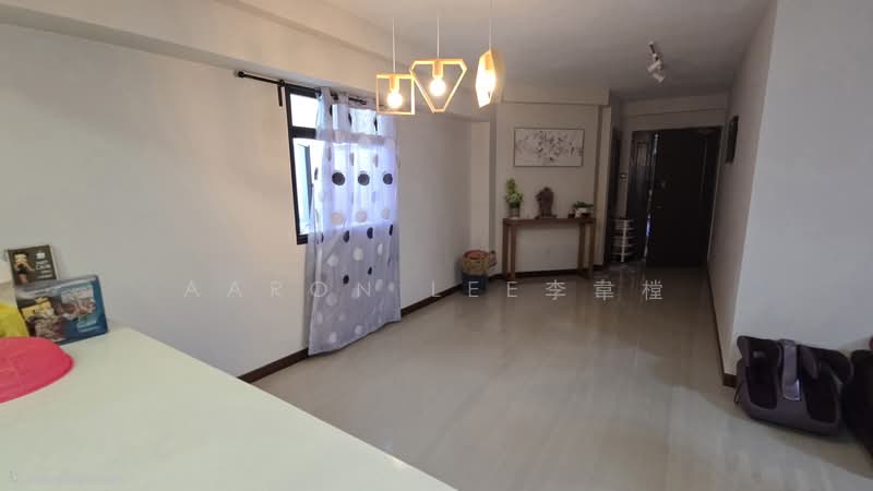 404B Fernvale Lane, 404B Fernvale Lane, 3 Bedrooms, 1,227 sqft, HDB Flat For Sale, by Aaron Lee李韋樘, 500110165 - Living Room - PropertyGuru.com.sg