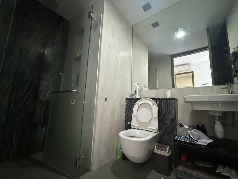 Stellar RV, 408 River Valley Road, 2 Bedrooms, 538 sqft, Condominium For Rent, by Daniel Ho, 500110168 - Bathroom - PropertyGuru.com.sg