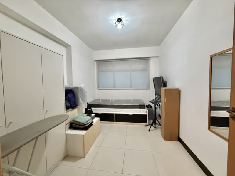 574 Choa Chu Kang Street 52, 574 Choa Chu Kang Street 52, 3 Bedrooms, 990 sqft, HDB Flat For Sale, by Eileen Teoh, 500110180 - Bedroom - PropertyGuru.com.sg