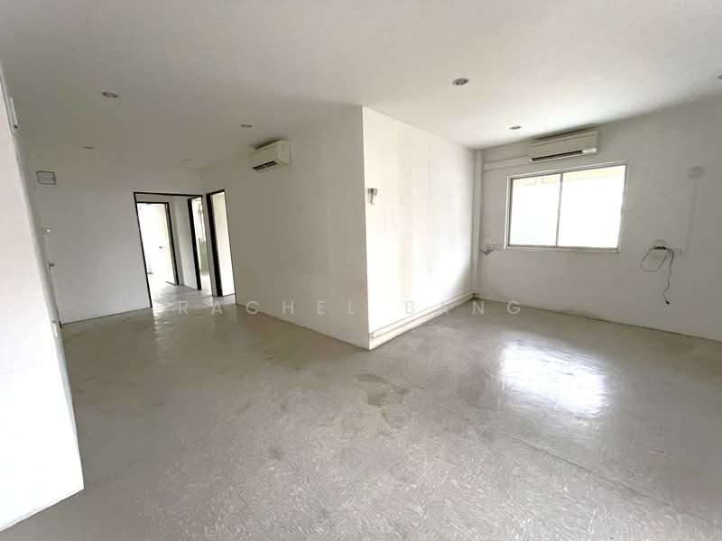 Horne road, , 4 Bedrooms, 1,279 sqft, Walk-up Apartment For Sale, by Rachel Bang, 500110188 - Interior - PropertyGuru.com.sg